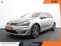 Volkswagen e-Golf - Edition Navigatie Climate Control Adaptive Cruise Control Camera Parkeer sensoren 17" Lich