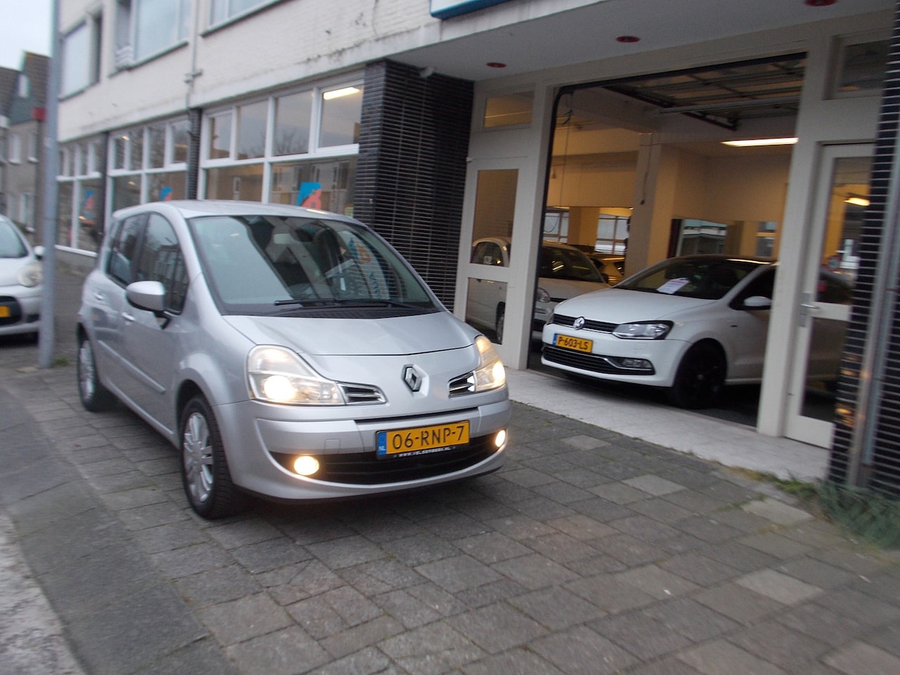 Renault Grand Modus - 1.6-16V Exception AUTOMAAT CRUISE CONTROL 118 DKM - AutoWereld.nl