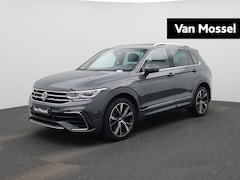 Volkswagen Tiguan - 1.4 TSI eHybrid R-Line | 245 PK | SoH 85% | R-line | Automaat | Navigatie | Panoramadak |