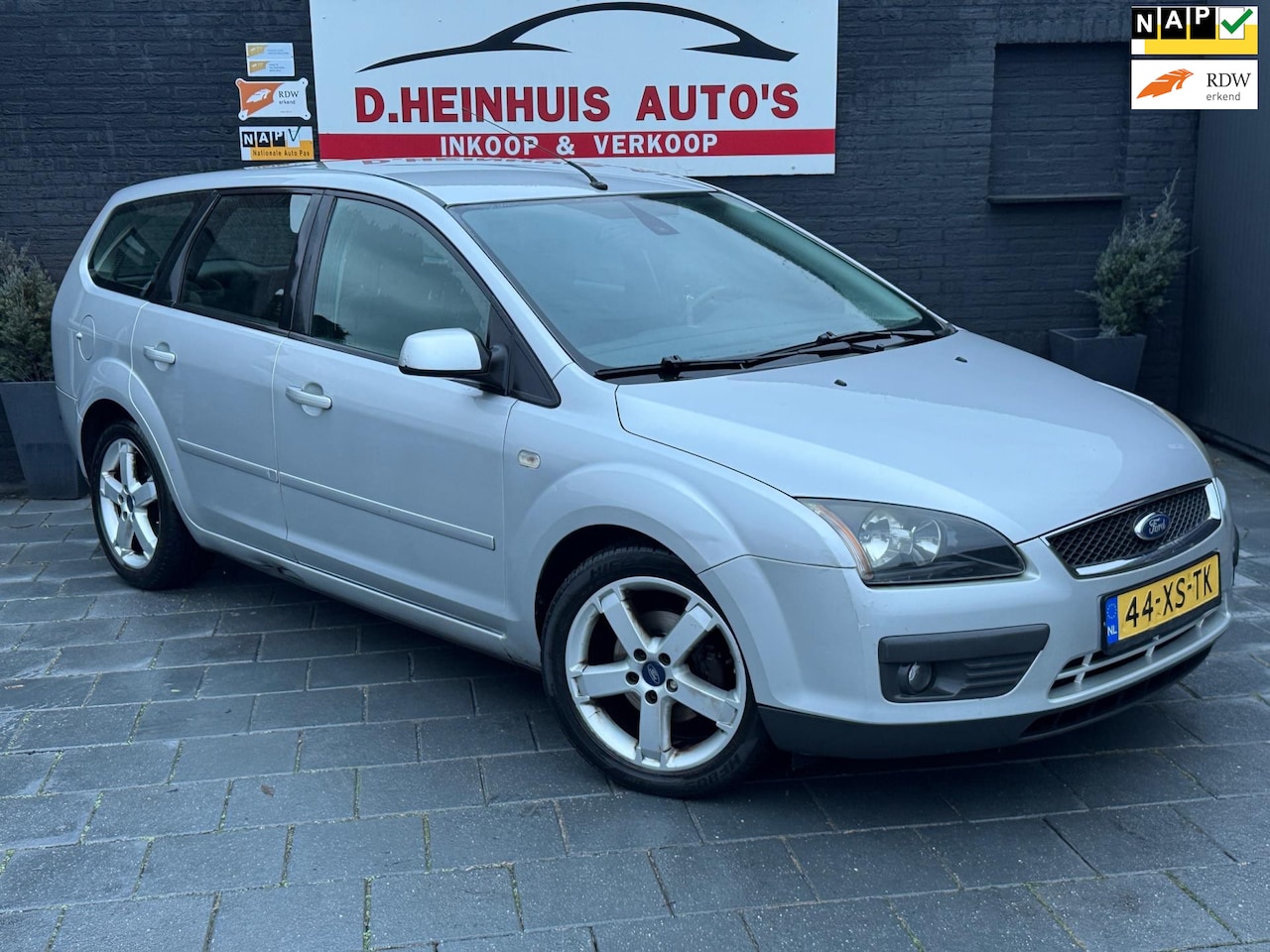 Ford Focus Wagon - 1.6-16V Futura *APK 07-2026* - AutoWereld.nl