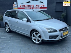Ford Focus Wagon - 1.6-16V Futura *APK 07-2026