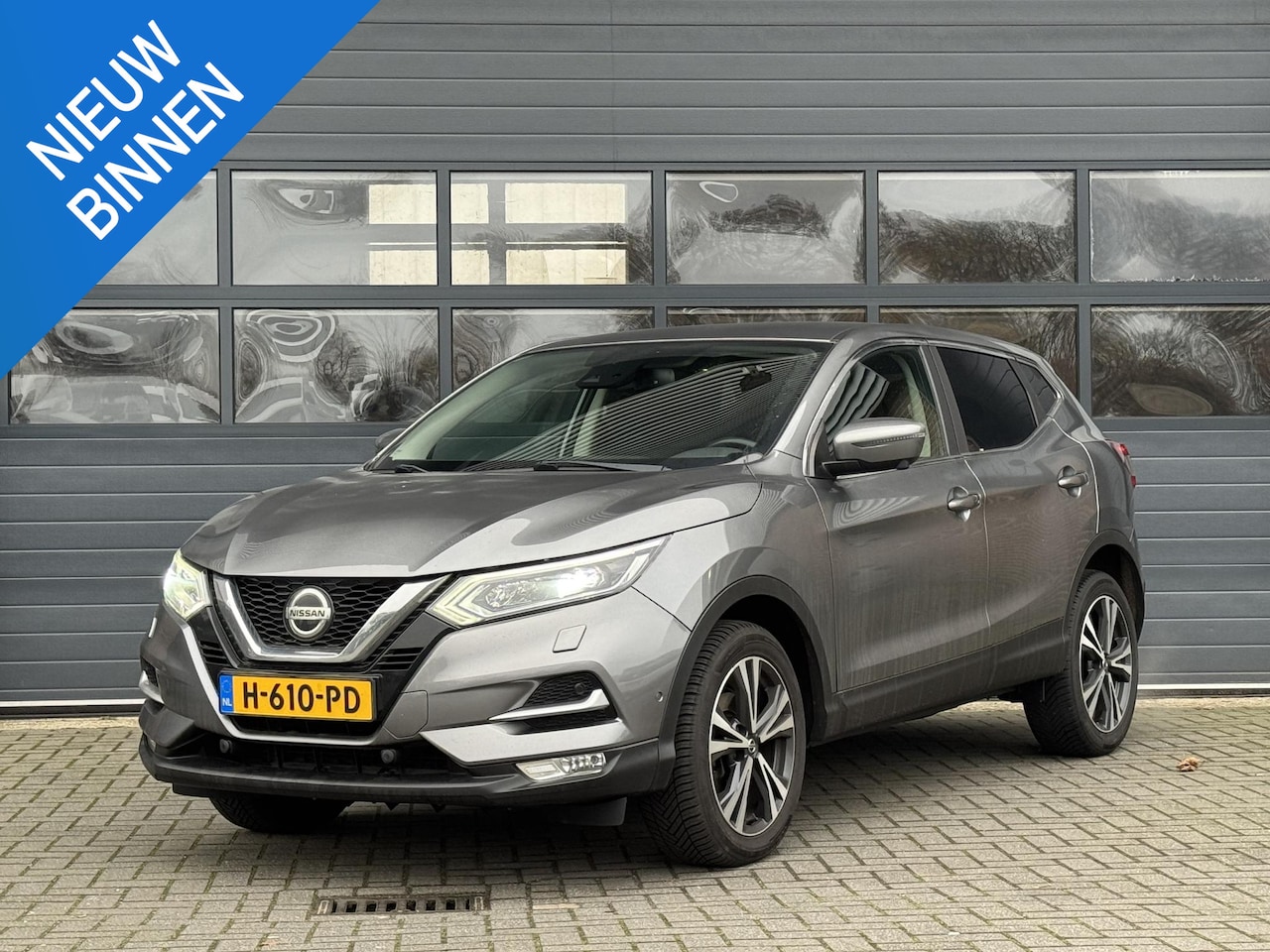 Nissan Qashqai - 1.3 DIG-T N-CONNECTA I TREKHAAK I P-CAMERA I KEYLESS ENTRY I DEALER ONDERHOUDEN - AutoWereld.nl