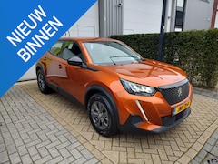 Peugeot 2008 - 1.2 PureTech Active Pack Allure Led Navi-Carplay Cruise-Control Stoelverwarming