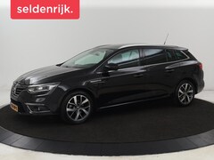 Renault Mégane - 1.2 TCe Bose | Panoramadak | Leder | Stoelverwarming | Head-Up | Trekhaak | Sfeerverlichti