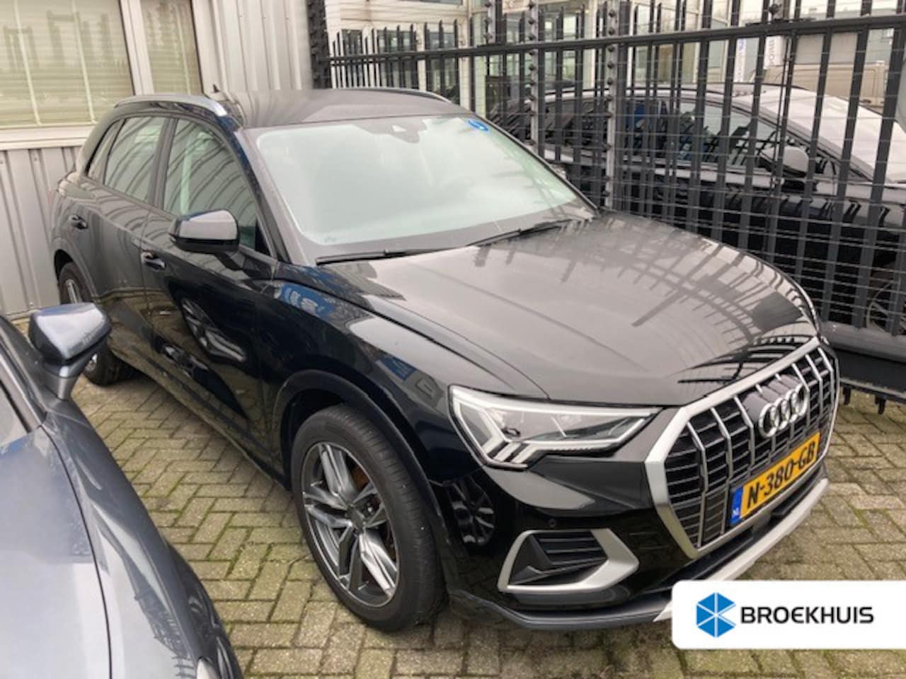 Audi Q3 - 35 TFSI Advanced edition 150pk/AUTO | Camera achter | Stoelverwarming | Navigatie | Parkee - AutoWereld.nl