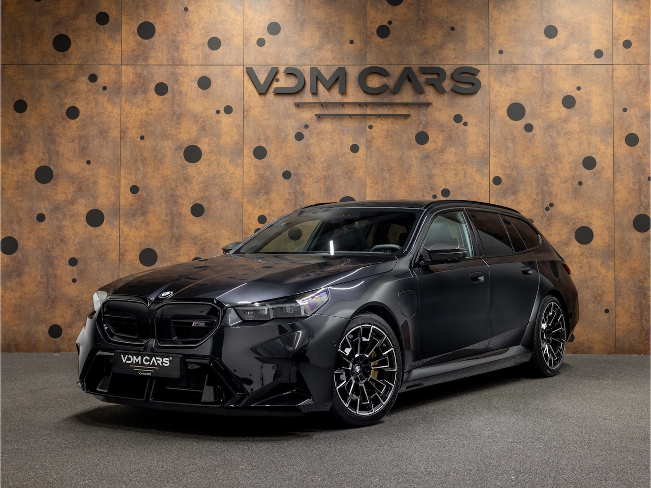 BMW 5-serie Touring - M5 | Keramisch | Pano | B&W | M Driver's Pack | - AutoWereld.nl