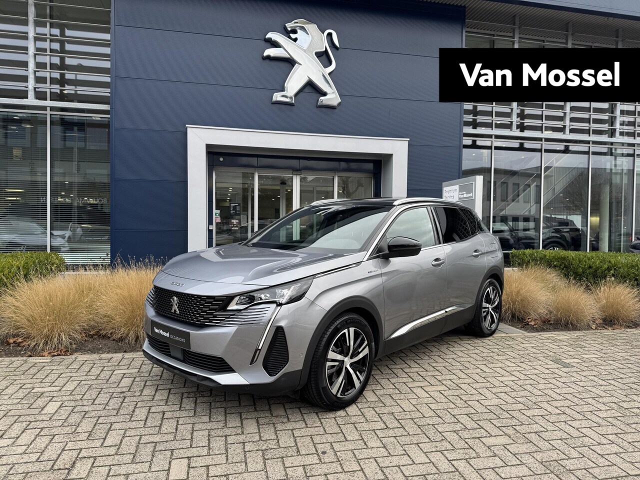 Peugeot 3008 - 1.6 HYbrid4 300 GT I Panoramadak l 4x4 - AutoWereld.nl