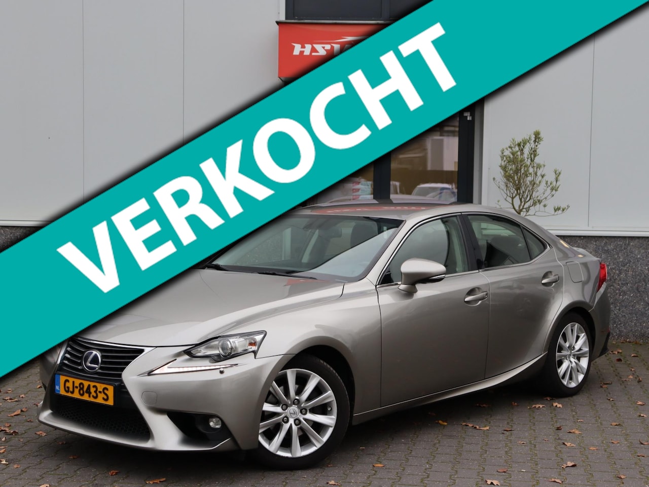Lexus IS - 300h 25th Edition navi H-LEER org NL - AutoWereld.nl
