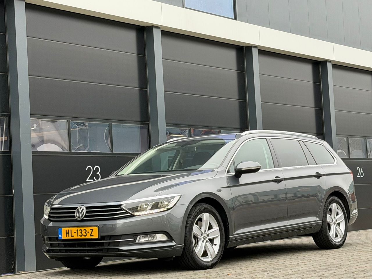 Volkswagen Passat Variant - 1.6 TDI Navi Clima Keyless EURO-6 - AutoWereld.nl