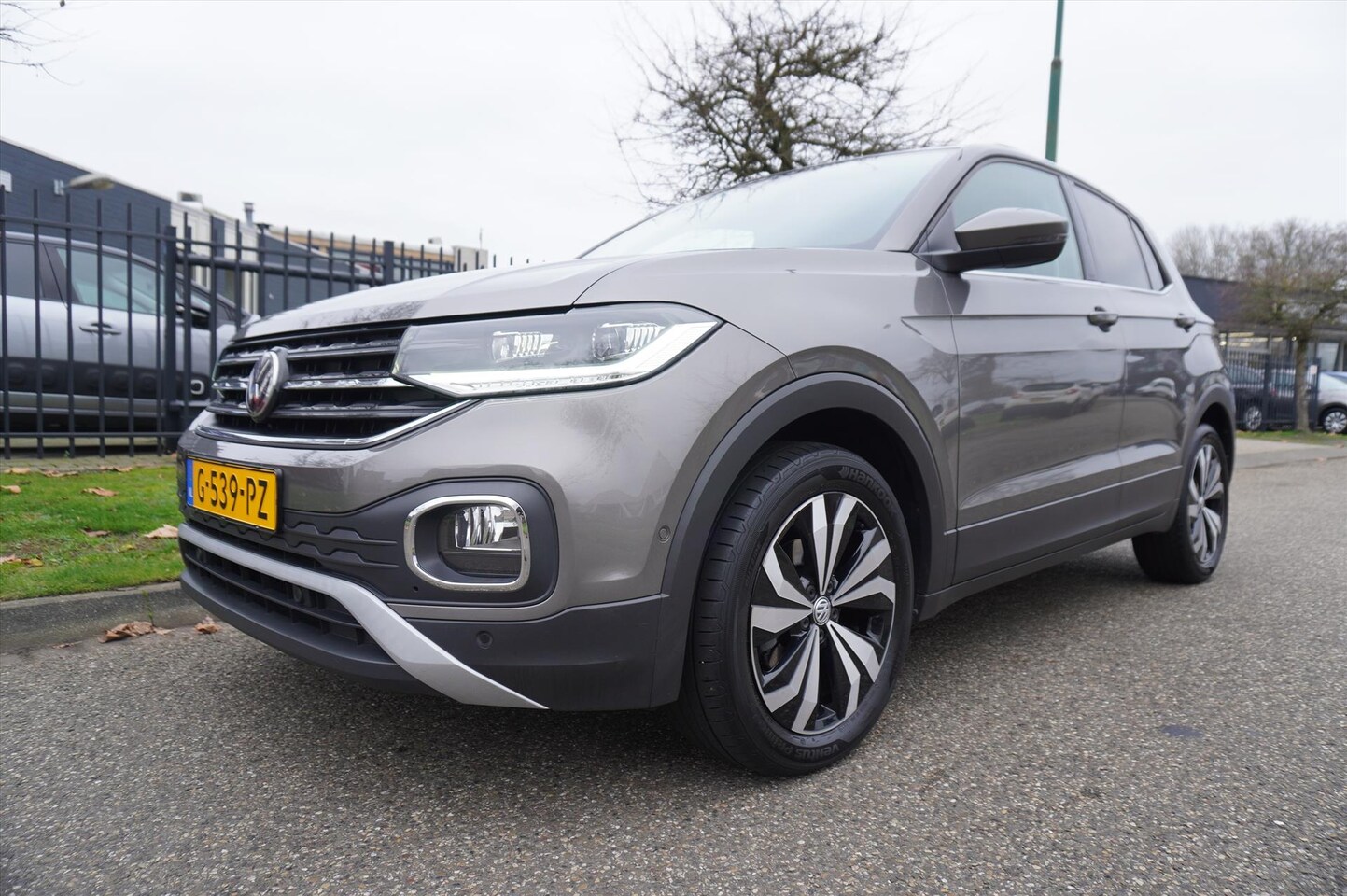 Volkswagen T-Cross - 1.0 TSI 115pk 7-DSG T-Cross Style Executive Winter Pack Xenon - AutoWereld.nl