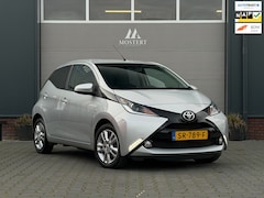 Toyota Aygo - 1.0 VVT-i/69pk x-joy|2018|Camera|NAP|Cruise|Bluetooth|Boekjes|DAB|Navi|15"LMV