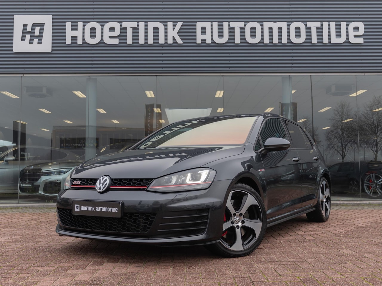 Volkswagen Golf - 2.0 TSI GTI Performance | Bi-Xenon | Stoelverwarming | Cruise - AutoWereld.nl