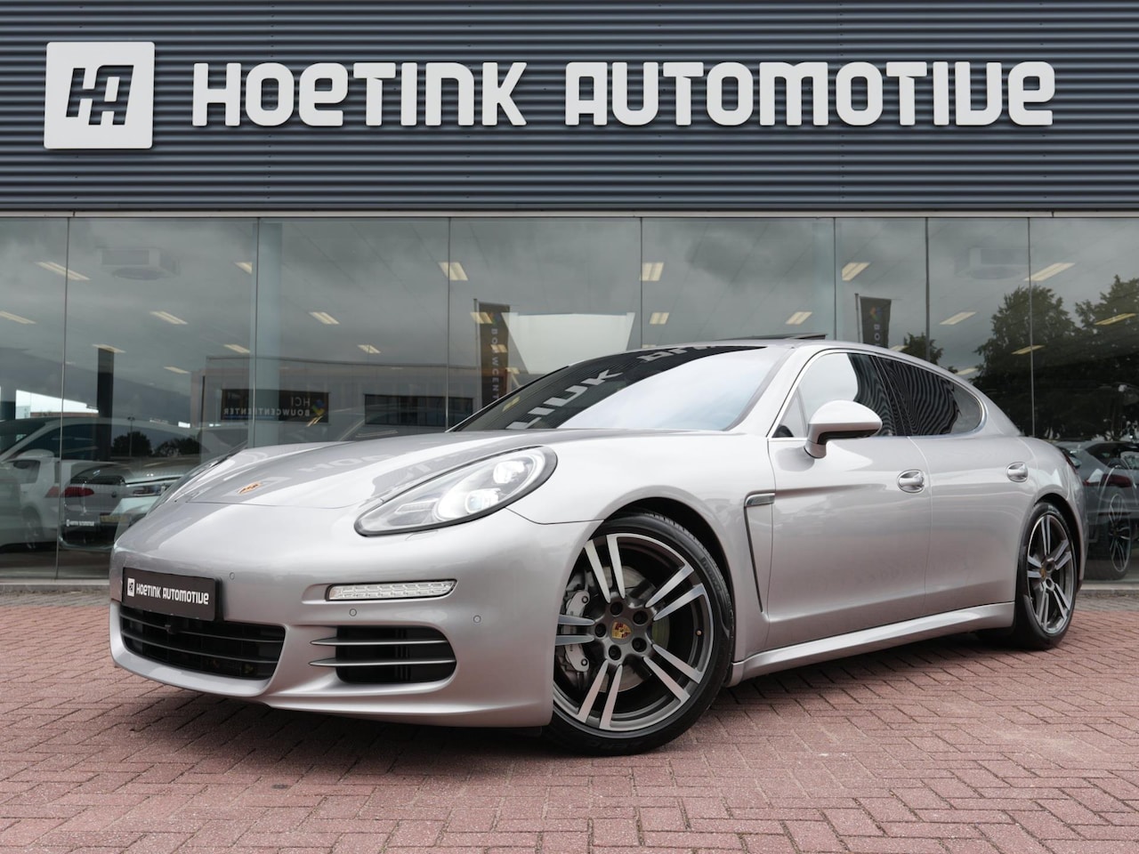 Porsche Panamera - 3.0 4S | 360° Camera | Bose | Porsche onderhouden | Lucht - AutoWereld.nl