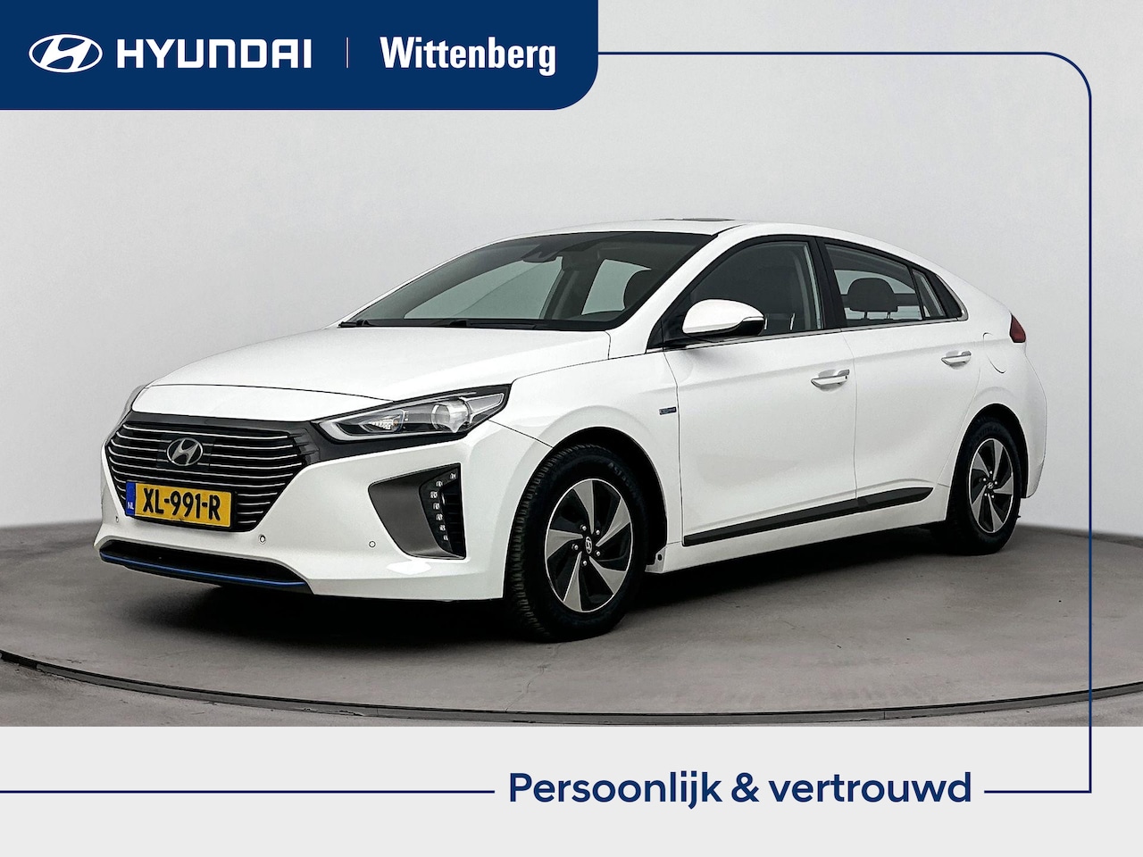 Hyundai IONIQ - 1.6 GDi Premium | Leer | Schuifdak | Trekhaak | All Season | Stoel + stuurverwarming | Ad. - AutoWereld.nl