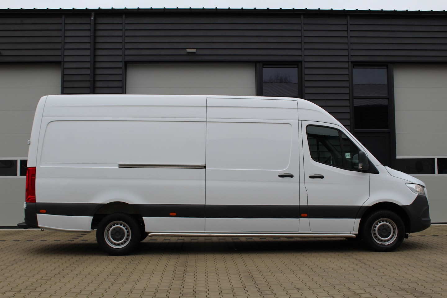 Mercedes-Benz Sprinter - 316 311 164Pk 2.2 CDI L3H2 | 360 Camera | 1 eigenaar - AutoWereld.nl