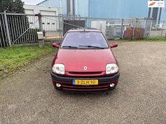 Renault Clio - 1.4-16V RXE Automaat