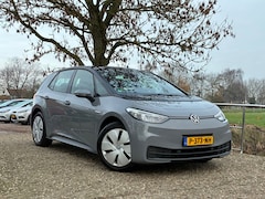 Volkswagen ID.3 - First 58 kWh | Carplay + ACC nu €13.975,