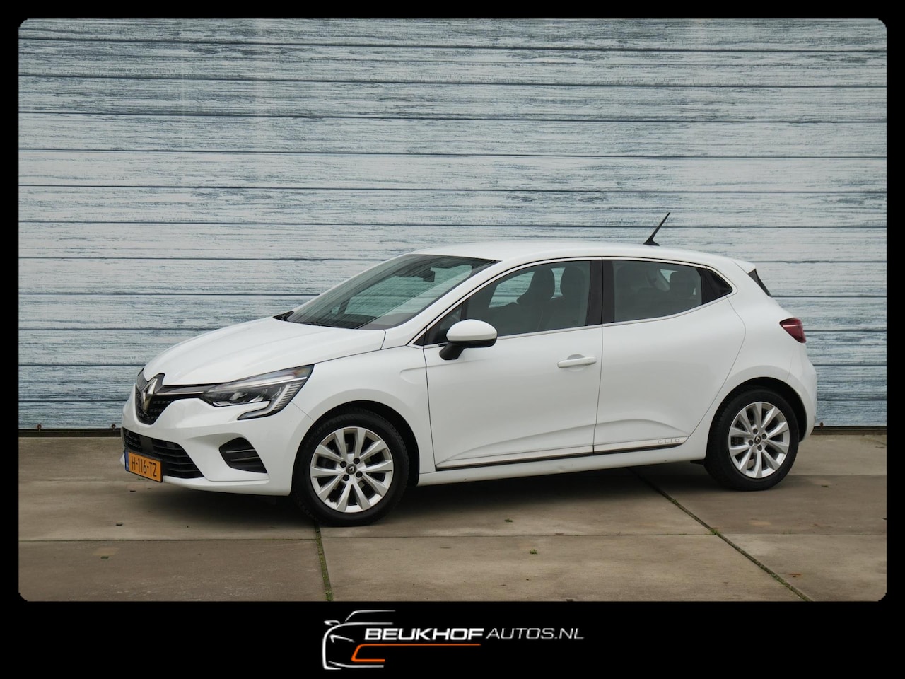 Renault Clio - 1.0 TCe Intens Half Leer Carplay Parkeersensor - AutoWereld.nl