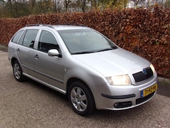 Skoda Fabia Combi - 1.4-16V Elegance NWE APK AIRCO CRUISE