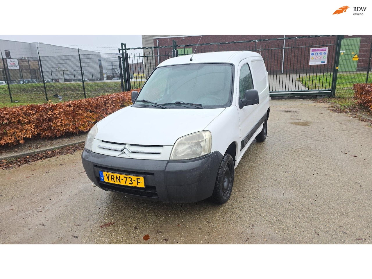 Citroën Berlingo - 1.4i BENZINE LAGE KILOMETERSTAND! - AutoWereld.nl