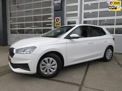 Skoda Fabia - 1.0 TSI Ambition / Carplay / PDC / D-Glas