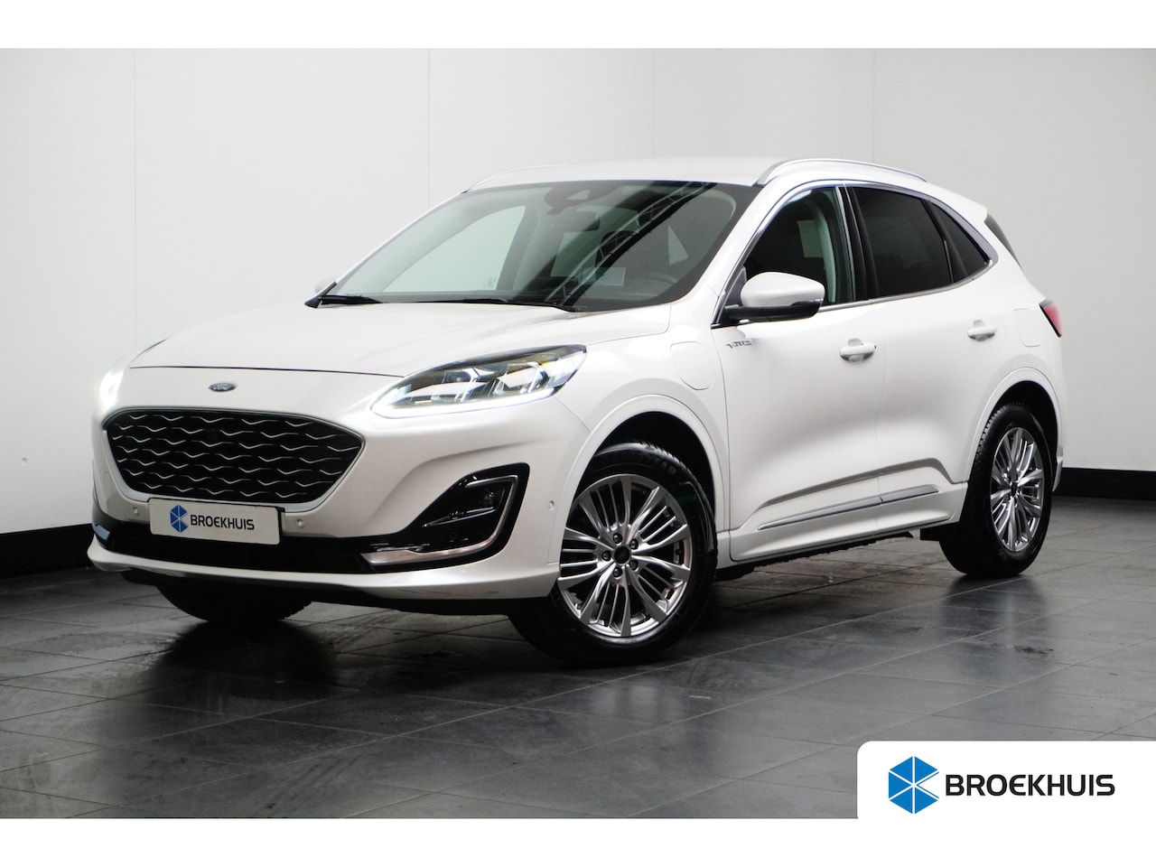 Ford Kuga - Plug-In Hybrid Vignale 225pk | Wegklapbare Trekhaak | Driver Assistance Pack | Winter Pack - AutoWereld.nl