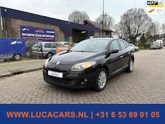 Renault Mégane - 1.4 TCE Celsium 2X SLEUTEL + BOEKJES NIEUWE APK