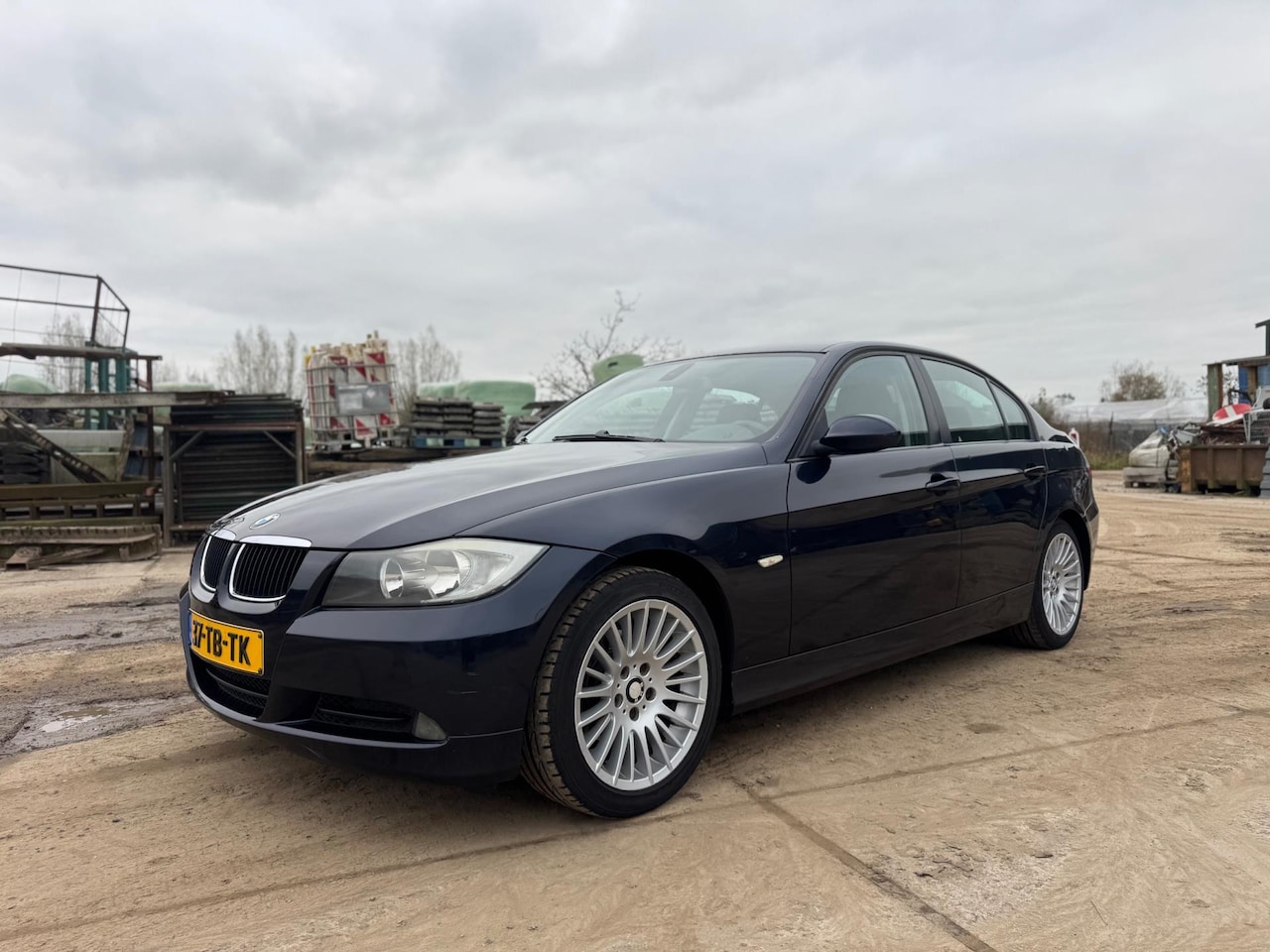 BMW 3-serie - 320i Benzine export! *2x sleutels* boekjes* lange Apk* - AutoWereld.nl