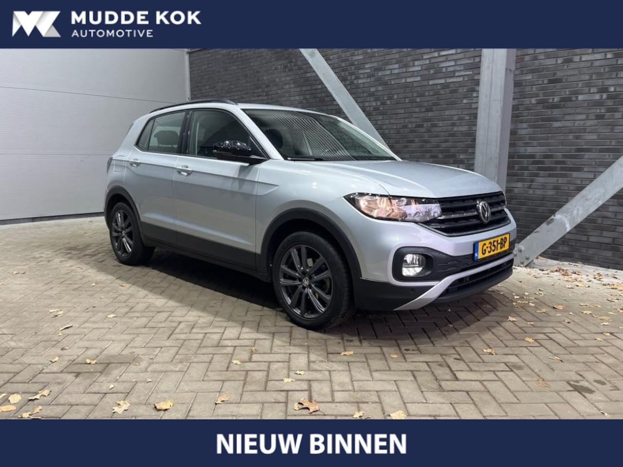 Volkswagen T-Cross - 1.0 TSI Life | Automaat | Trekhaak | Stoelverwarming | PDC V+A - AutoWereld.nl