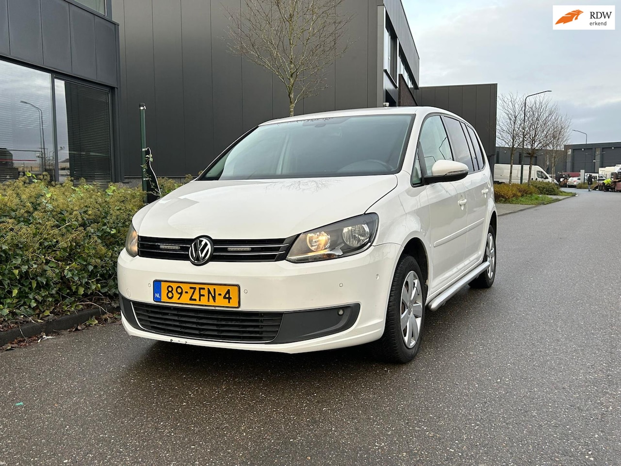 Volkswagen Touran - 2.0 TDI Comfortline BlueMotion airco - AutoWereld.nl