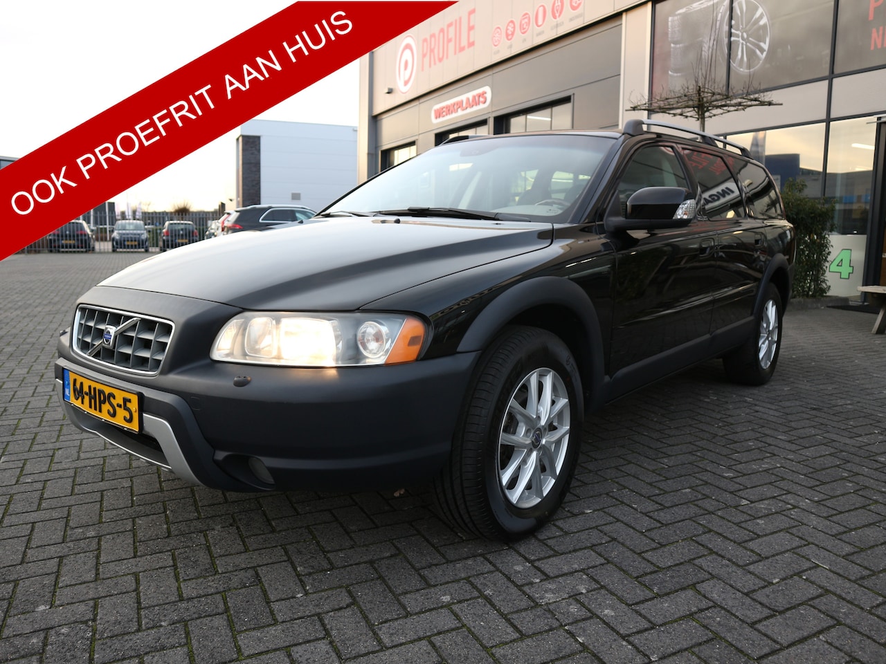 Volvo XC70 - 2.5 T Momentum AWD TREKHAAK AUTOMAAT APK 08-2026 - AutoWereld.nl