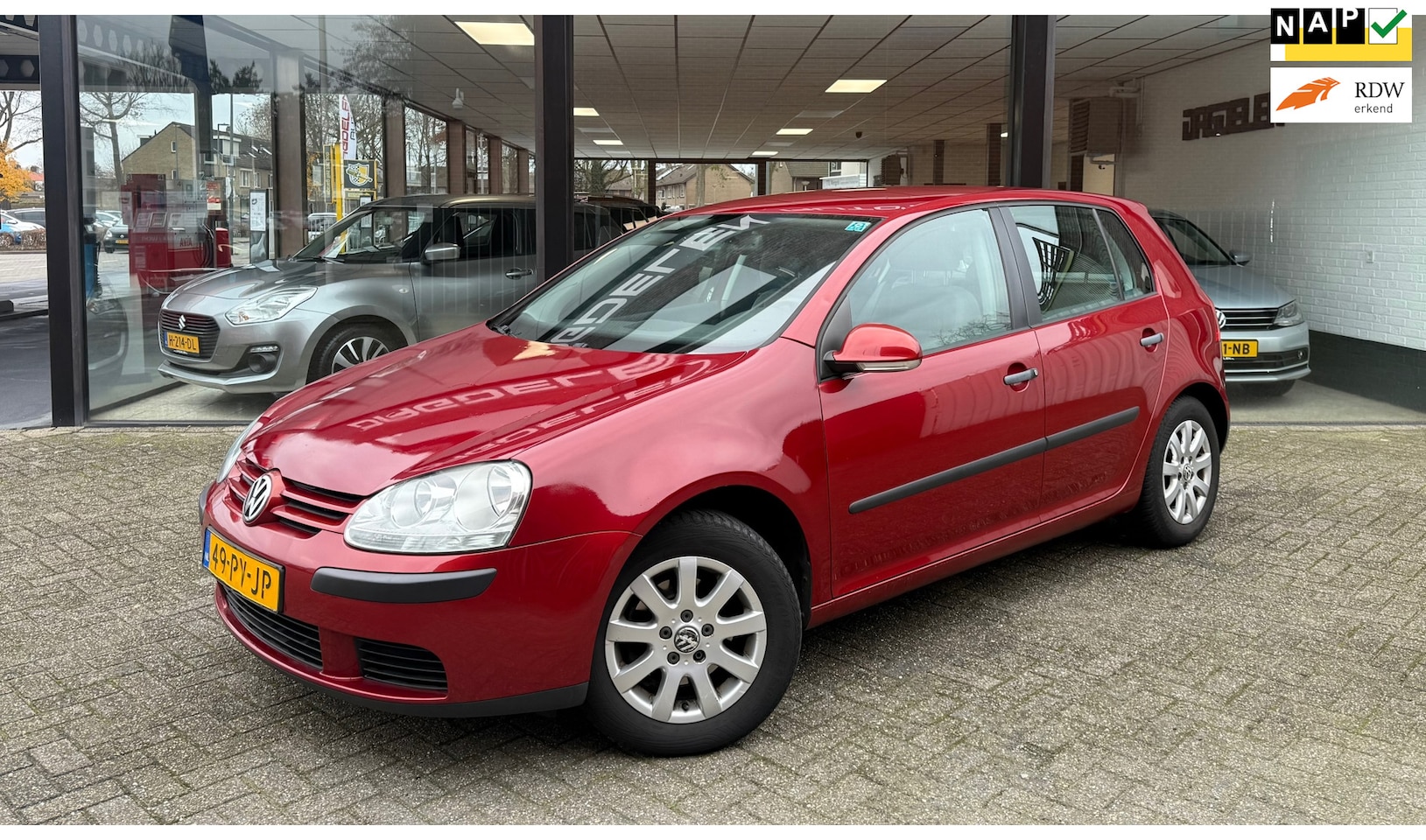 Volkswagen Golf - 1.6 Comfortline 5drs AIRCO CLIMATE | CRUISE | LMV | NAP - AutoWereld.nl