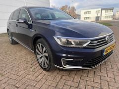 Volkswagen Passat Variant - 1.4 TSI GTE Connected Series Plus