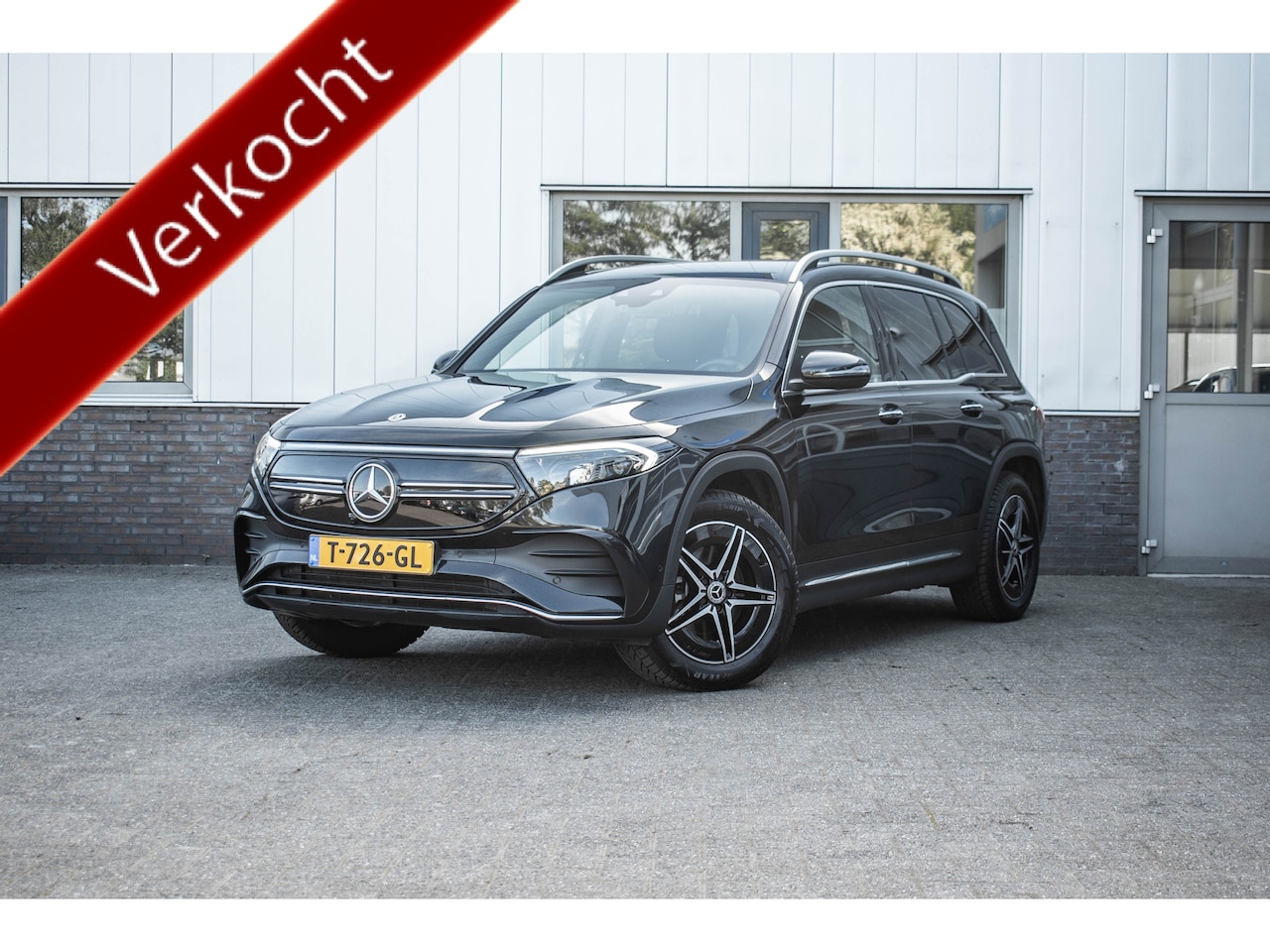 Mercedes-Benz EQB - 250 AMG Line 67 kWh Tijdelijke Black friday deal, nu van 36950.- voor 35350.- - AutoWereld.nl