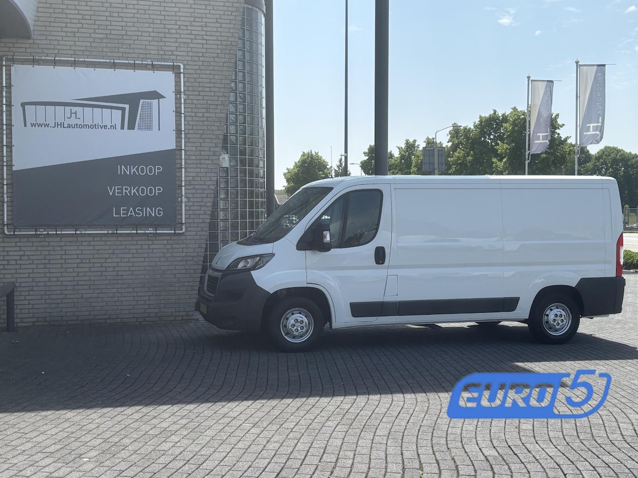 Peugeot Boxer - 330 2.2 HDI L2H1 XT*A/C*HAAK*CRUISE*3P*CAMERA* - AutoWereld.nl