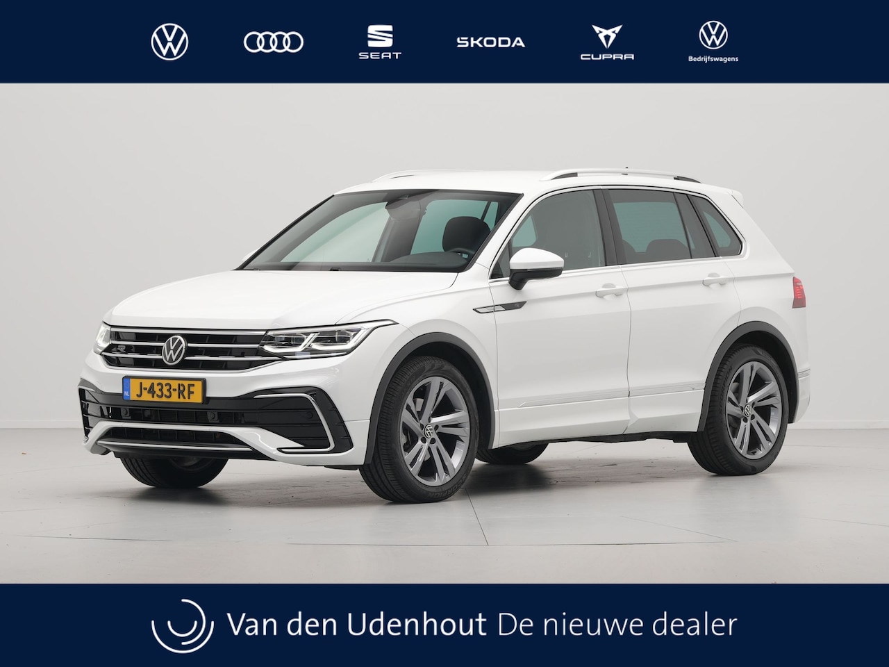 Volkswagen Tiguan - 1.5 TSI 150pk DSG R-Line Business Trekhaak Navigatie Camera Pdc Acc Carplay - AutoWereld.nl