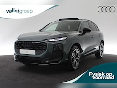 Audi Q3 - e-hybrid 272 PK S edition | Panorama-glasdak | Tech pro | Privacy glas