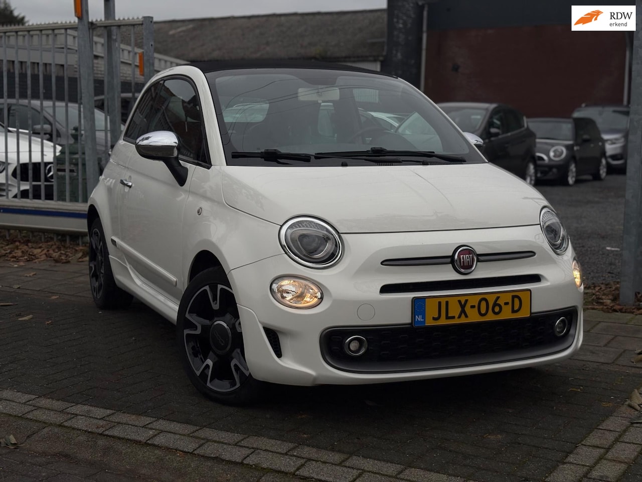 Fiat 500 C - 1.2 Facelift Sport uitgevoerd | 17” LMV | Half leder | Airco | - AutoWereld.nl