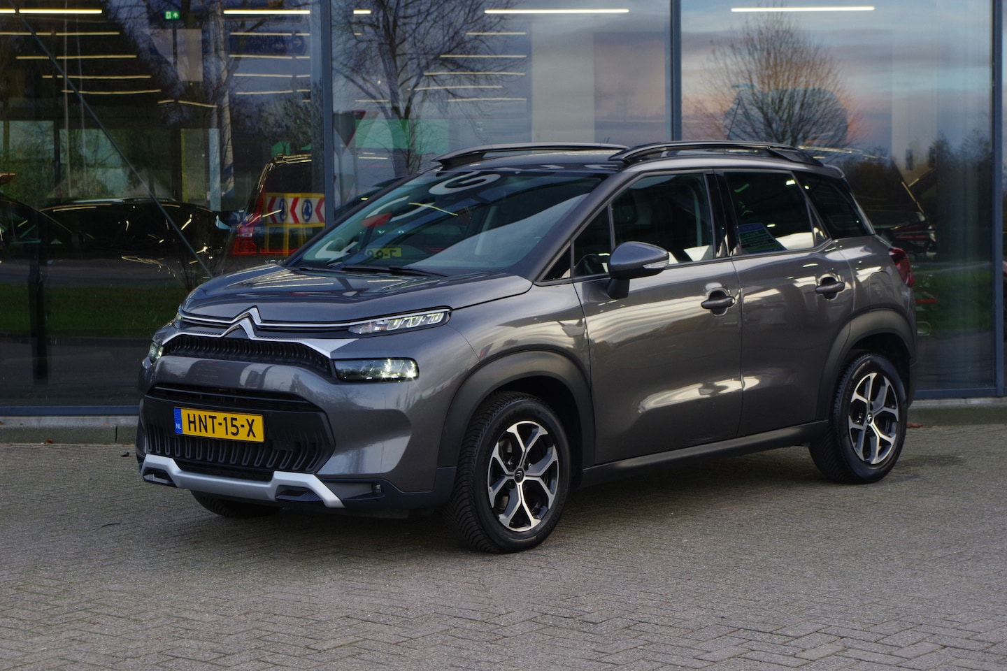 Citroën C3 Aircross - 1.2 PureTech Automaat Shine, Carplay, Cruise Control, Climate Control - AutoWereld.nl