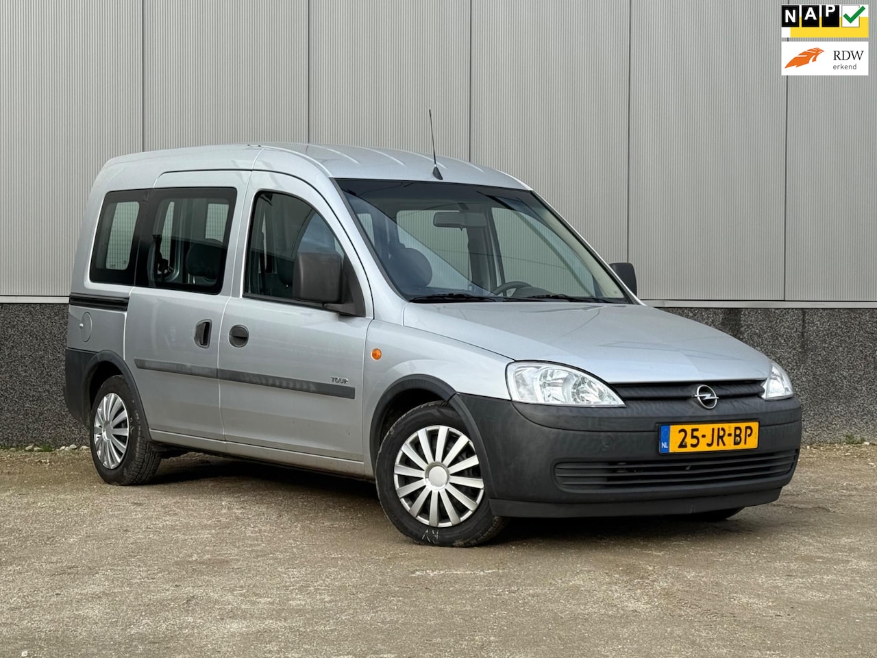 Opel Combo Tour - 1.6 Comfort Airco, 2x schuifdeur! - AutoWereld.nl
