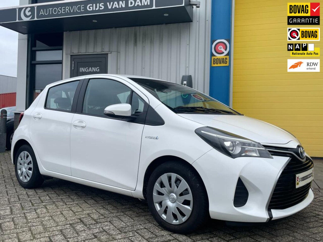 Toyota Yaris - 1.5 Hybrid Aspiration 1.5 Hybrid Aspiration - AutoWereld.nl