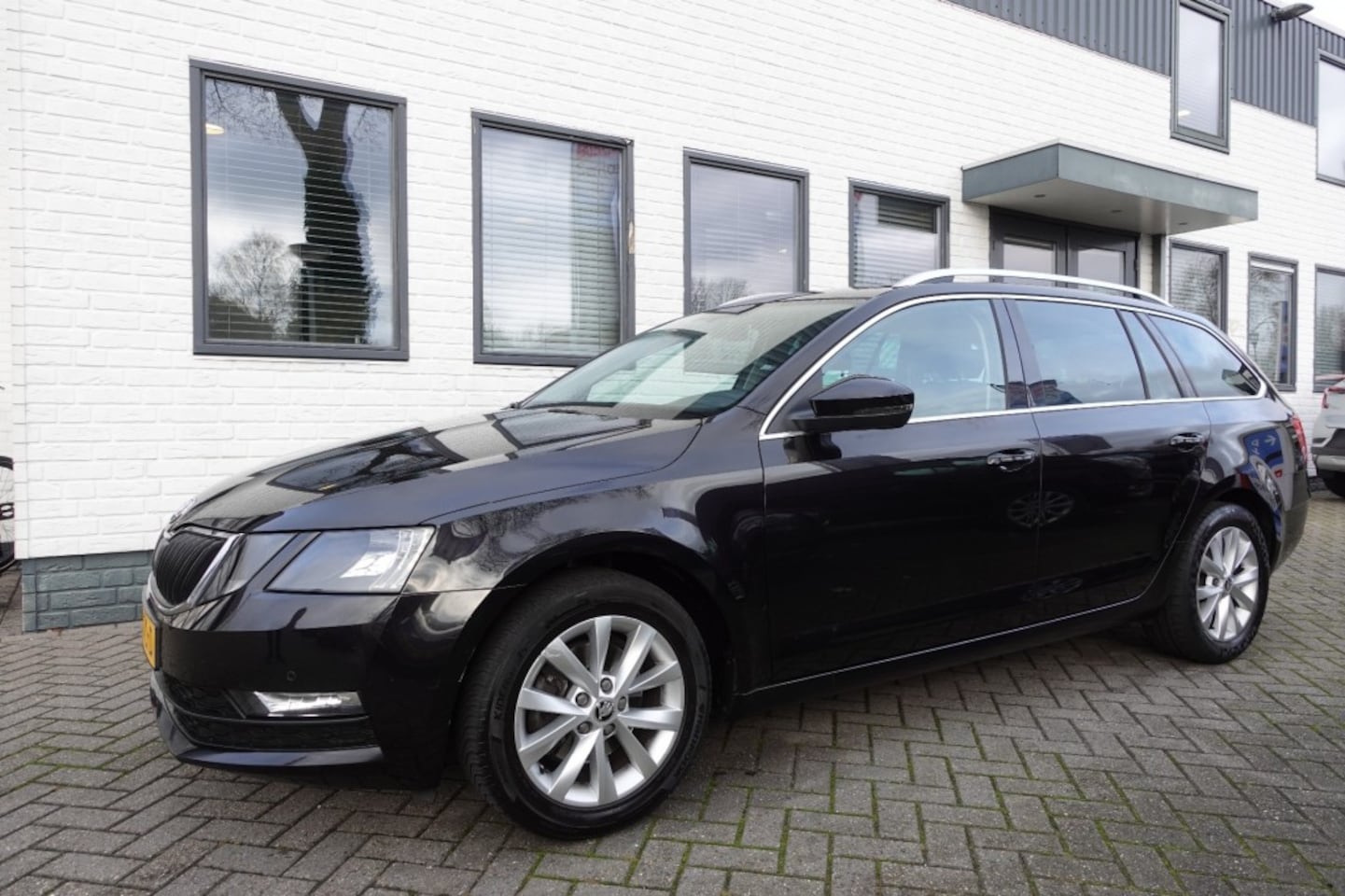 Skoda Octavia - 1.4 TSI GRT AMB BNS - AutoWereld.nl