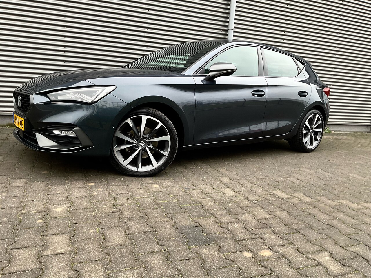 SEAT Leon - 1.5 TSI FR Launch Edition 1.5 TSI 150pk FR Launch Edition - AutoWereld.nl