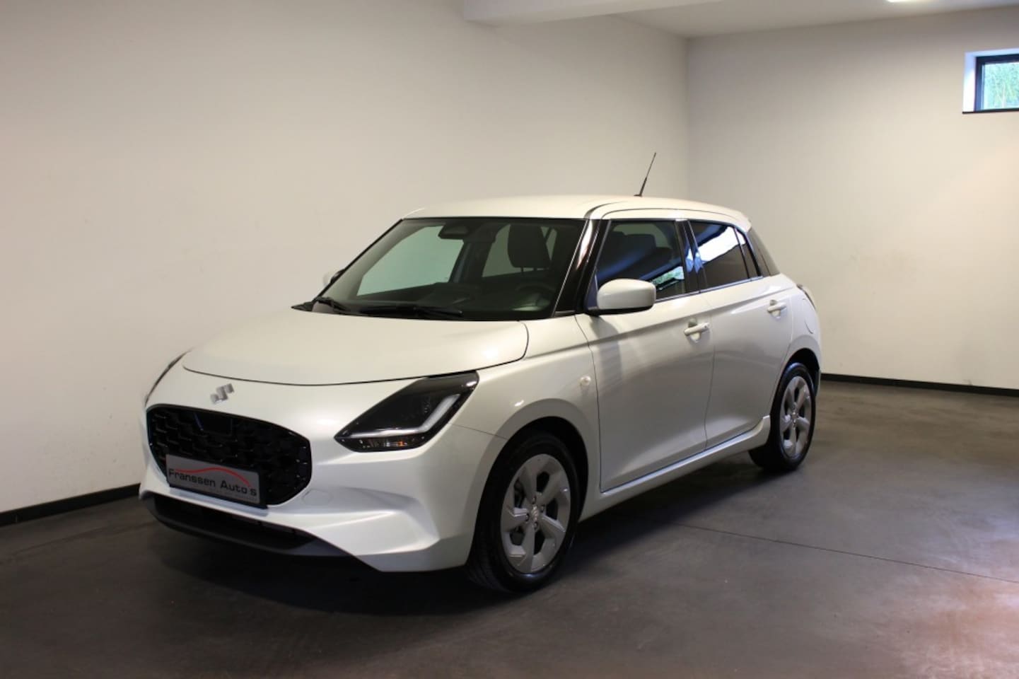 Suzuki Swift - Select, Facelift, Automaat, Camera, Navi, Cruise - AutoWereld.nl