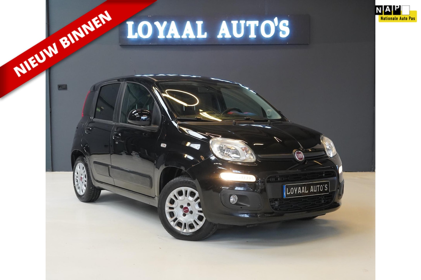 Fiat Panda - 0.9 TwinAir Lounge | AUT | AIRCO | ELEK.RAMEN | PDC | APK | NAP. - AutoWereld.nl