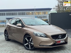 Volvo V40 - 1.6 D2 Kinetic R-DESIGN | PANO|LEER|NAVI|CRUISE|NAP