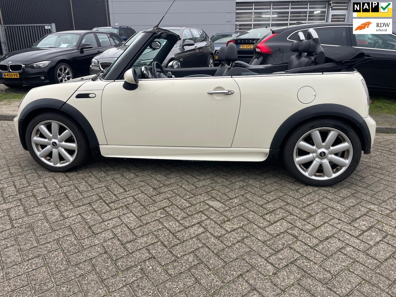 MINI Cabrio - Mini 1.6 Cooper Chili Garantie NAP - AutoWereld.nl
