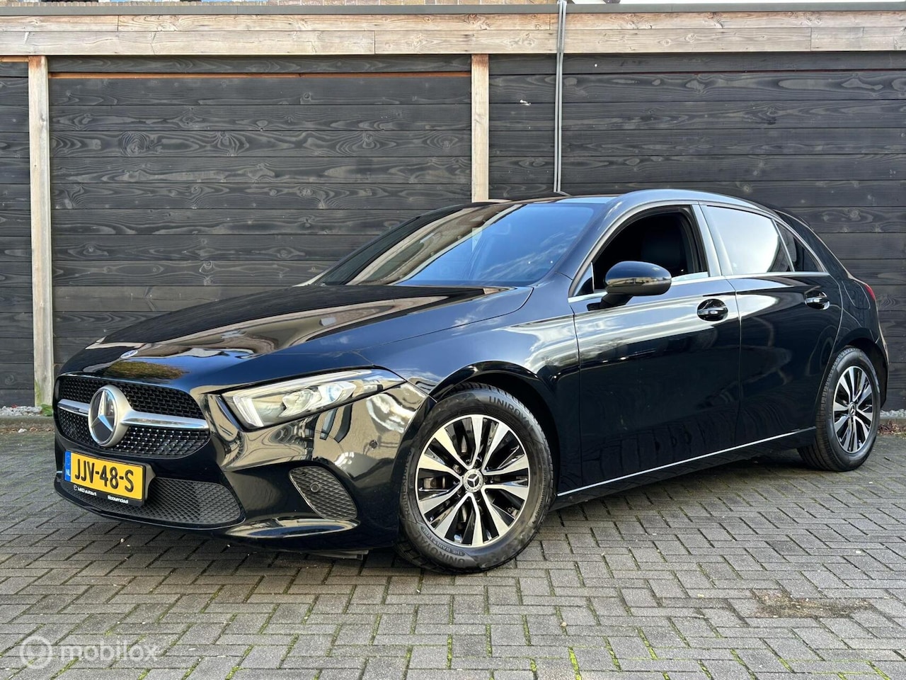 Mercedes-Benz A-klasse - 180 Business Solution FM nav / Camera / Half leder / LED - AutoWereld.nl
