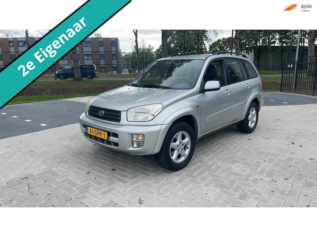 Toyota RAV4 - 2.0-16V VVT-i 150pk Wagon 2e eig. Airco 4WD Trekhaak 1500kg - AutoWereld.nl