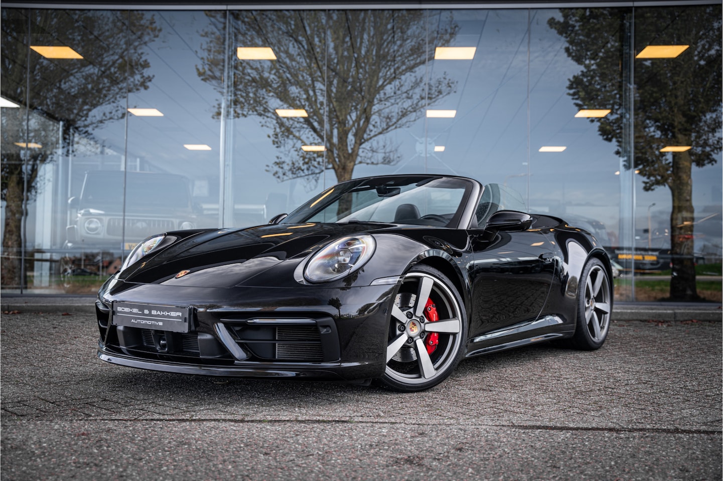 Porsche 911 Cabrio - 4S (450pk) Sport Design ** Ventilatie ** 4 wielsturing ** BOSE ** Classic 21" - AutoWereld.nl